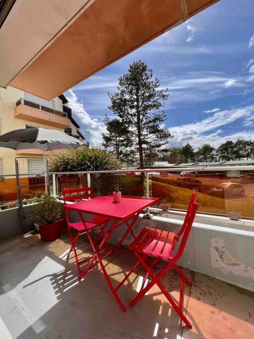 Appartement Sur Le Port. Гранкам-Мези Екстериор снимка